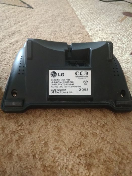 Продам телефон