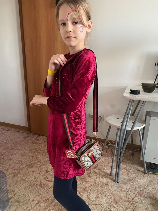 Платье нарядное на девочку