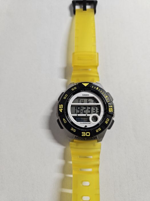 Ceas de dama CASIO Collection LWS-1100H-8AVEF, 38mm, 10ATM