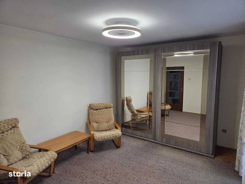 Apartament cu 4 camere, decomandat, cu boxa – Manastur, Aleea Negoiu