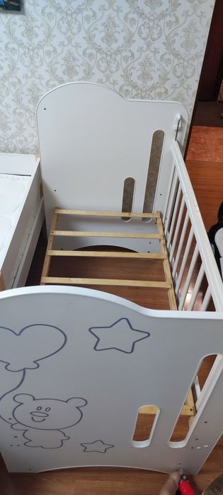 Продам детскую кроватку