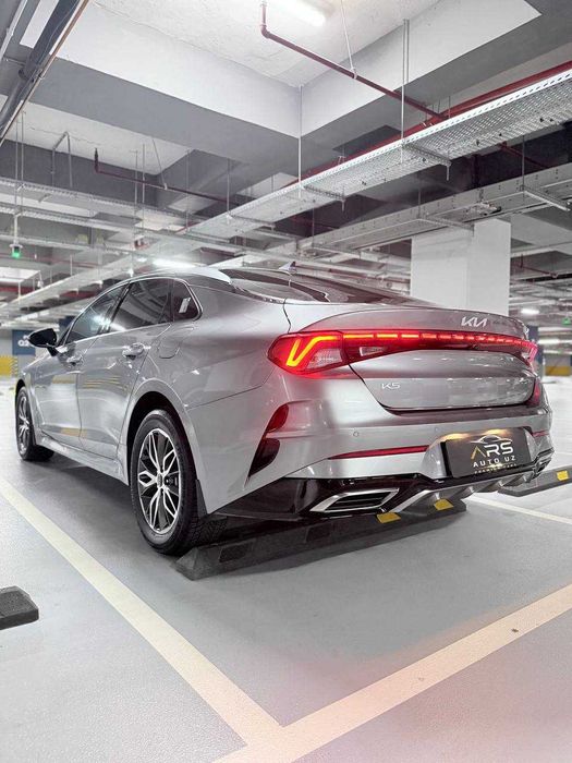 Срочно Kia K5 Prestige Special 2.5 AT 2023 — 44 000 км — Родная краска