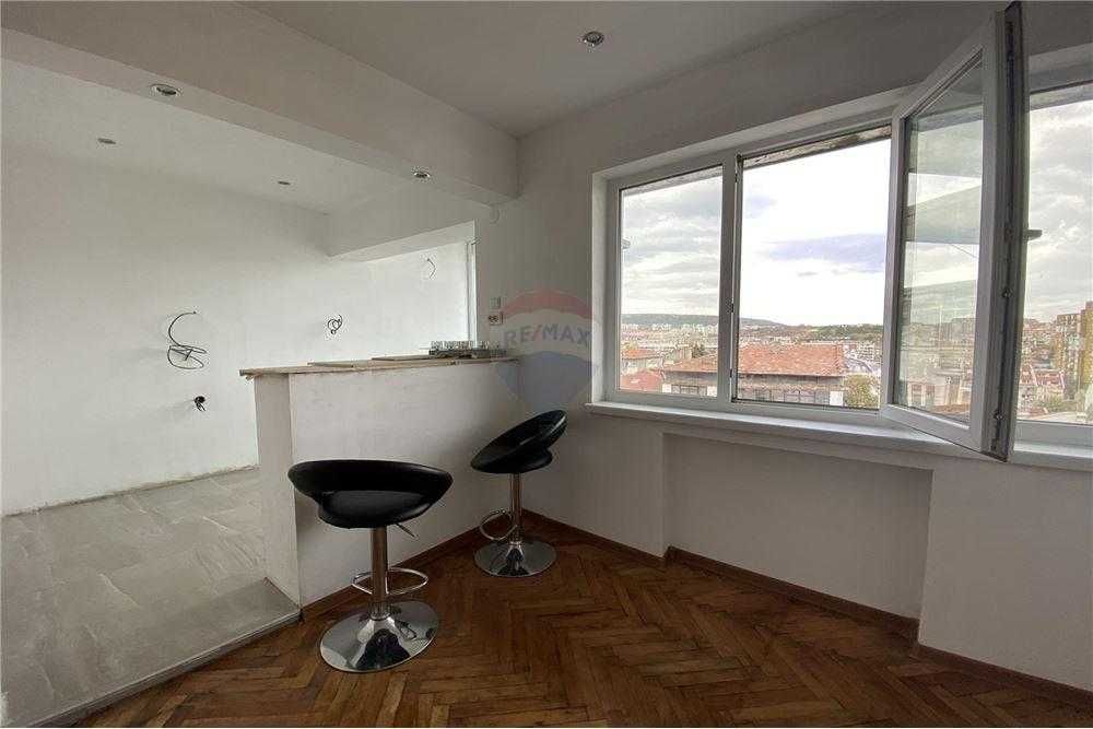 Продава се Тристаен апартамент в Шумен, Пазара - 77 кв.м за 1822 €/кв.м - Снимка #3