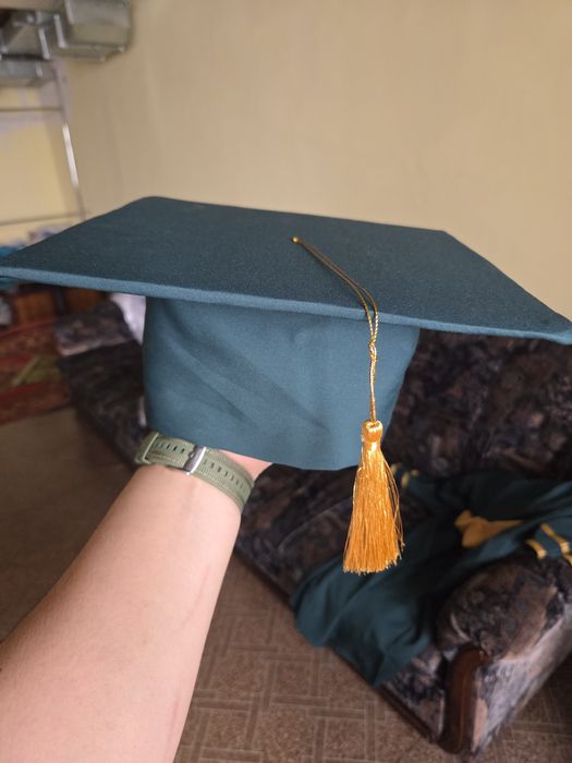 Мантия с колпаком за 5000тг