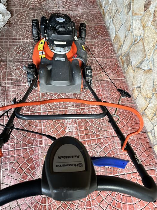 Косачка Husqvarna R 152 SVH