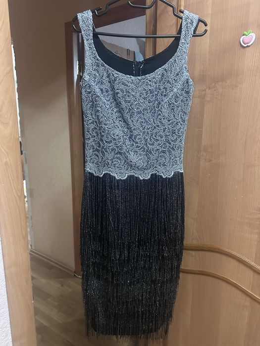 Женское нарядное платье