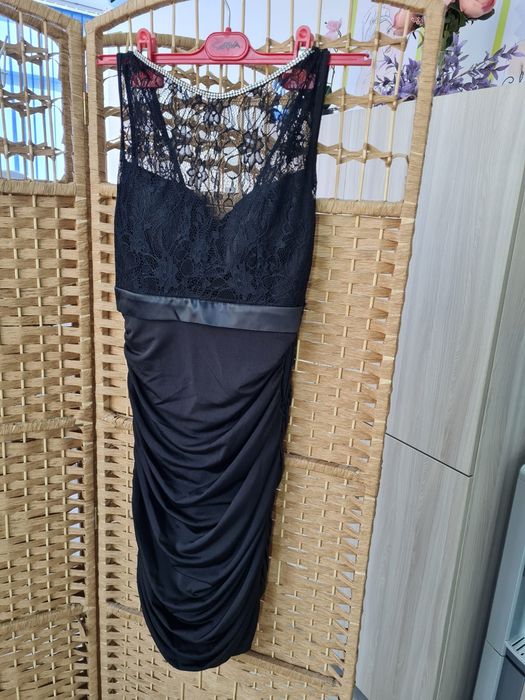 Платье коктейльное