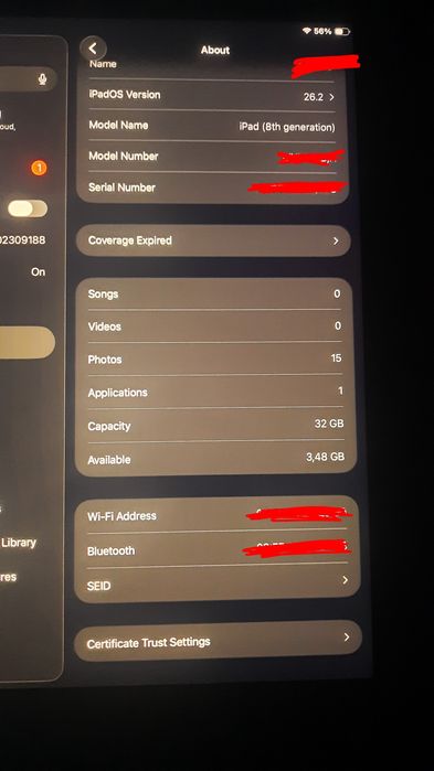 Ipad gen 8th la schimb pe cross (tableta este perfect functionala)