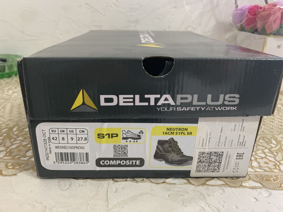 Продается спец обувь Delta Plus размер 41 летний