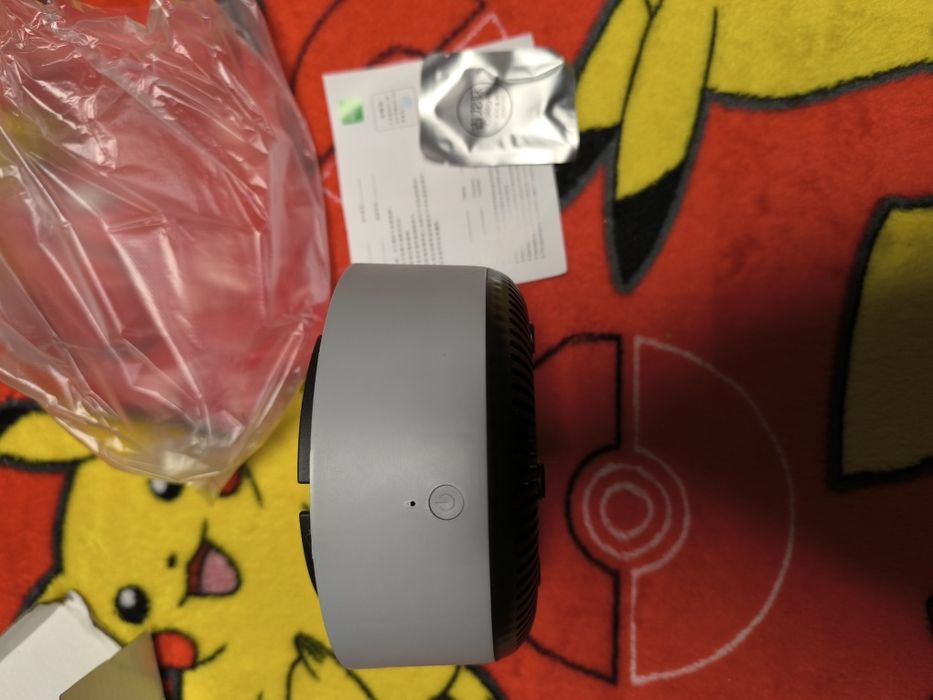 Scrumieră cu auto-stingere