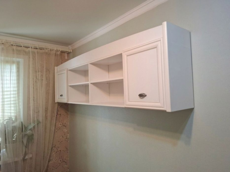 Продам настенную полку
