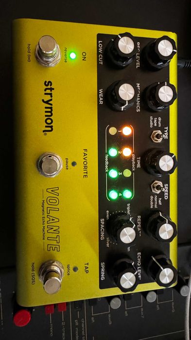 Strymon Volante tape echo delay ефект