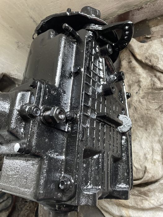 Коробка  на Зил 130