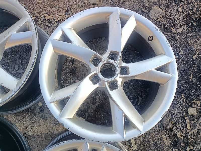 Продам легкосплавные диски на автомашину Audi