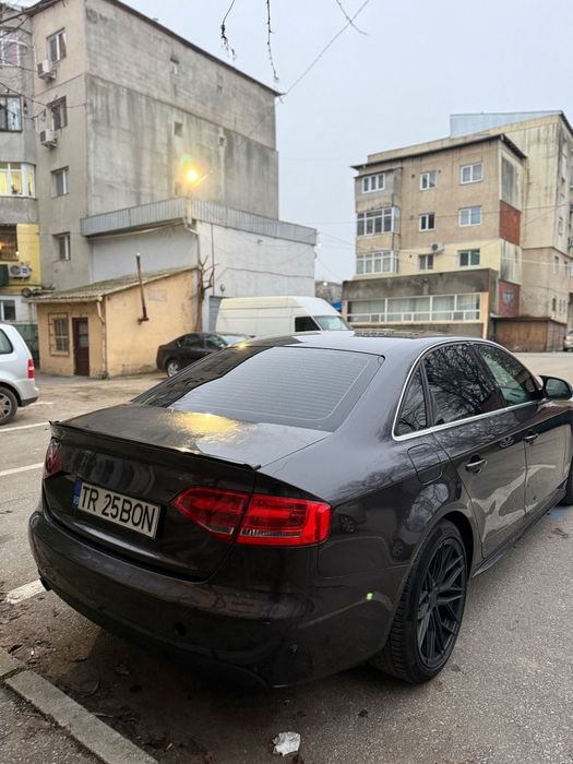 Audi A4 Vand Audi A4 B8 S-line exterior 2.0 TDI