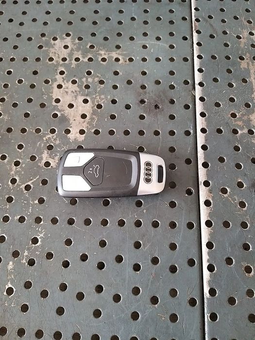 Cheie contact audi a4 b9 8w