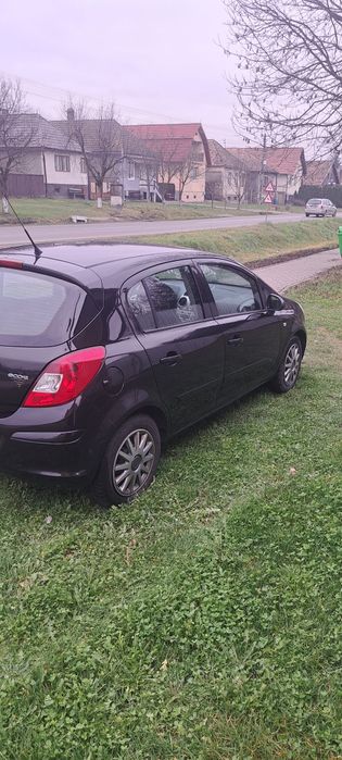 Opel corsa D  1.3 cdti  rar efectuat