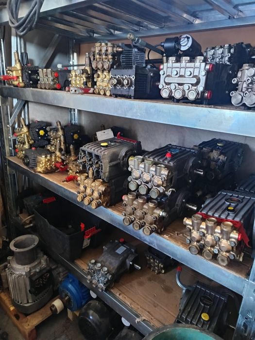 Помпа Interpump W2141 . 41 литра в минута