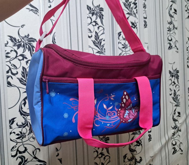 Спортивная сумка для девочек