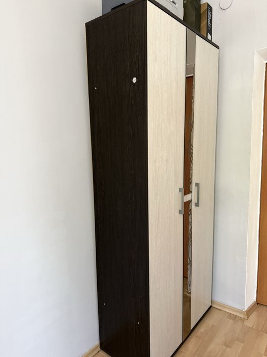 Продается шкаф для одежды