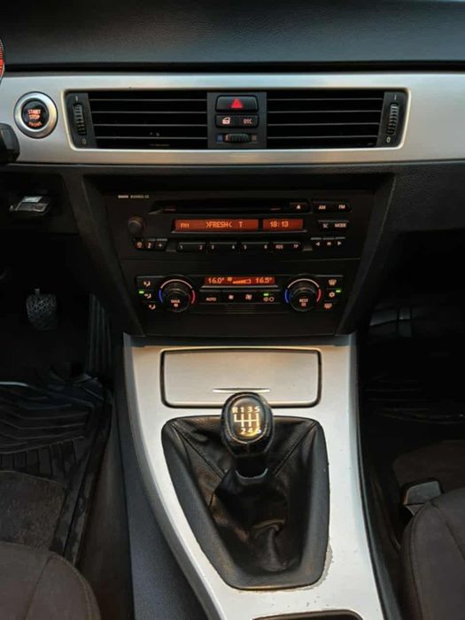 BMW 3 Series E90 – 2006 г. | Дизел | Седан

Продавам си БМВ-то E90, 20