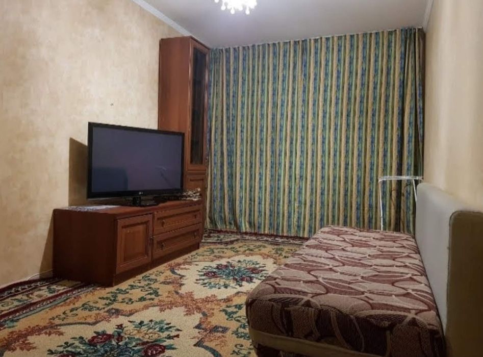 Продам 2-х к.кв. Адрес 5-20. Этаж  1/9.