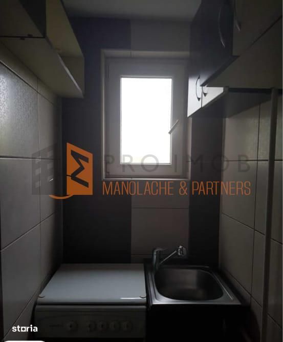 Apartament 2 camere cf 2 semidecomandat zona Spiru Haret