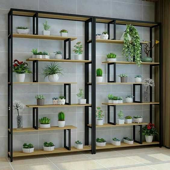 Оригинальные подставки под цветы.