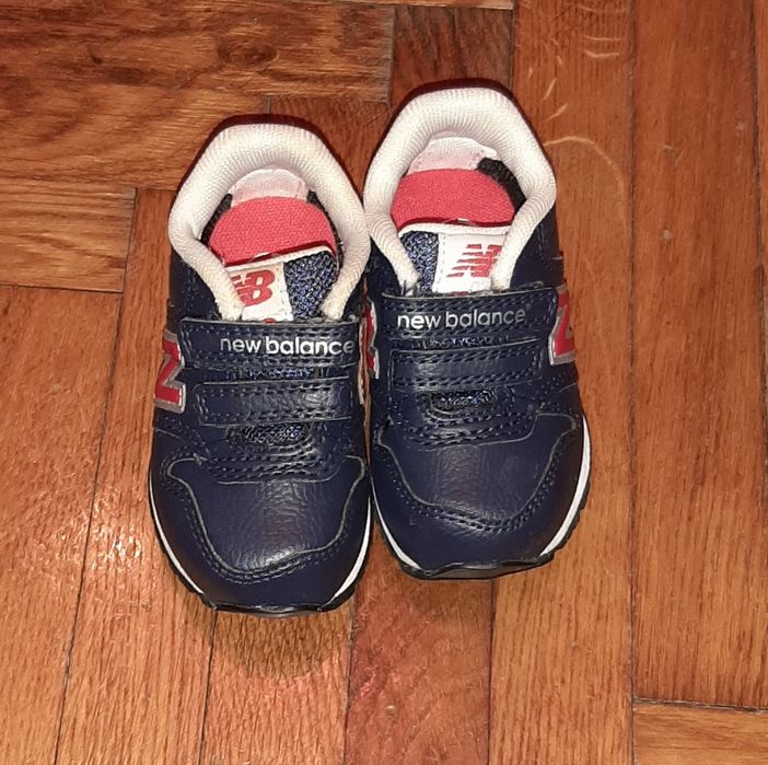 Adidasi New Balance