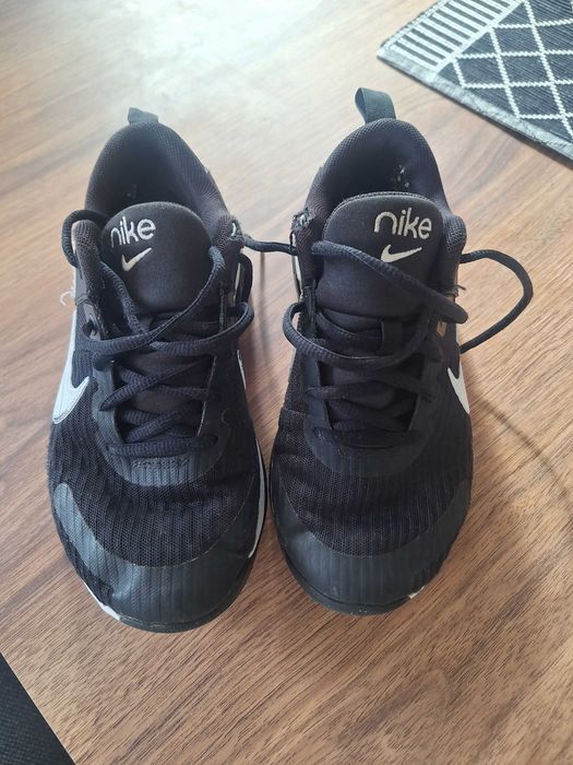 Маратонки nike 36.5