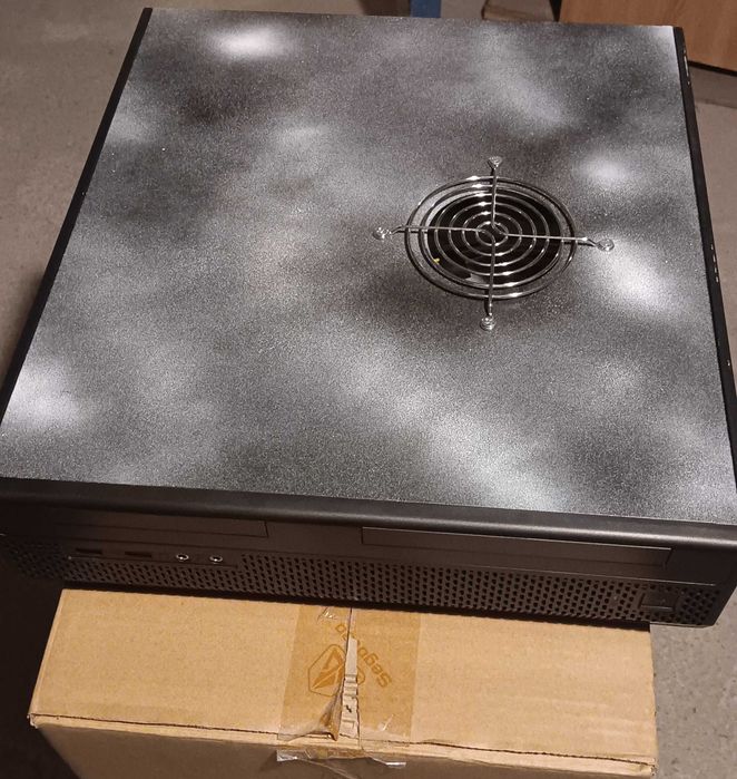 Carcasa sff + sursa 300w.