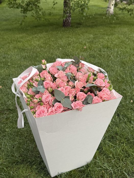 кустовые розы, свежие