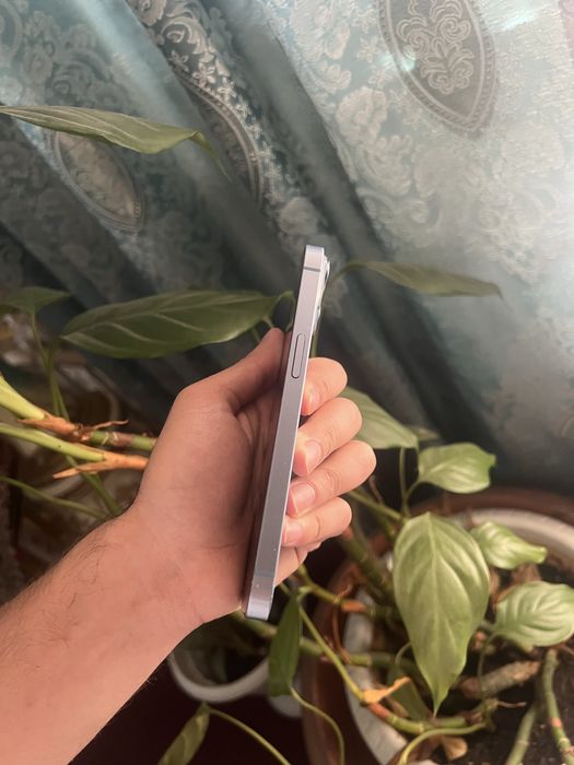 Продам IPhone 14 128gb
