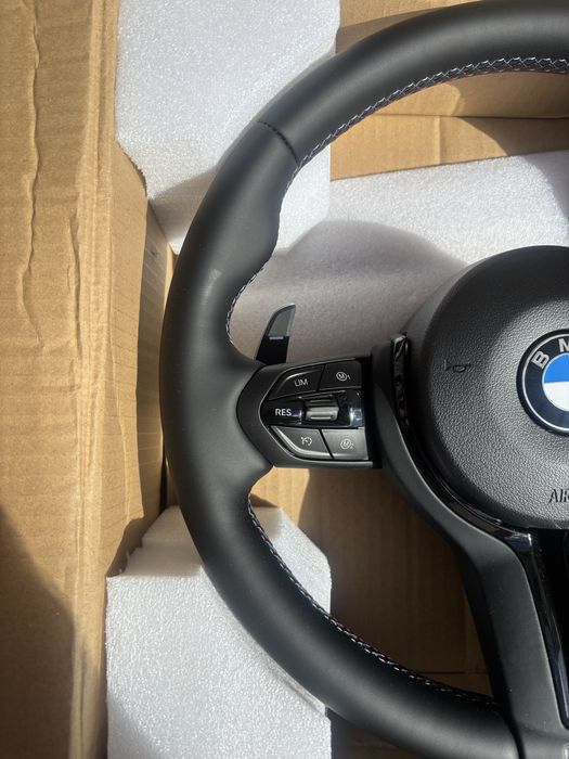 Volan BMW seria 5/6 trimuri negre (F10, F11, F12,F13)
