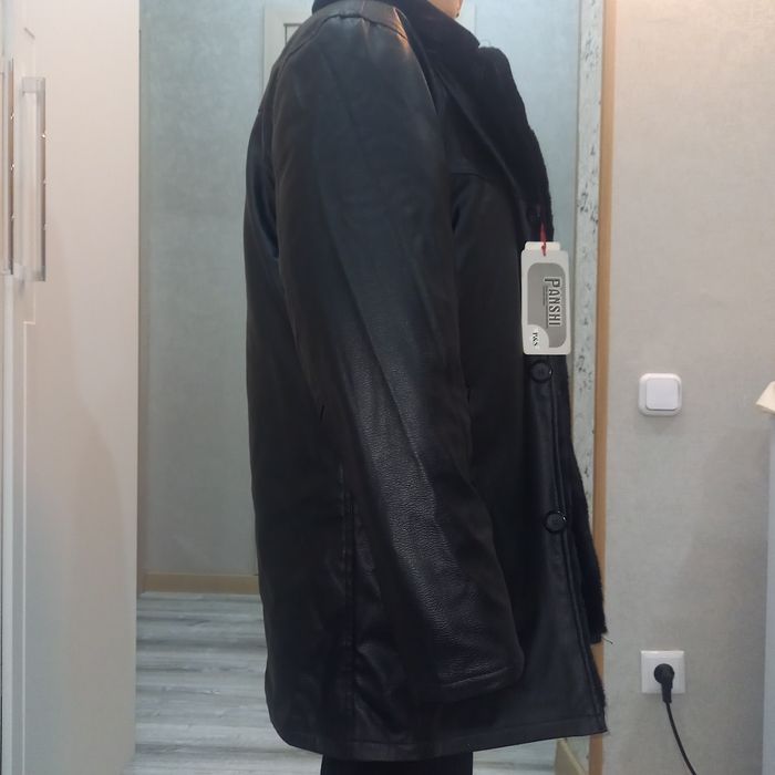 Продам новую кожаную дубленку