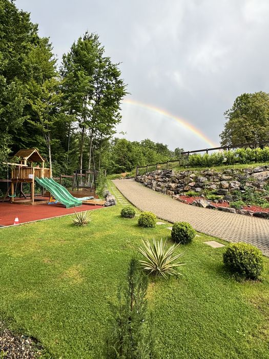 Închiriez cabana in Poiana Damiș, Bratca / Bh/ciubar/loc de joaca