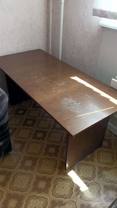 Продам стол недорого
