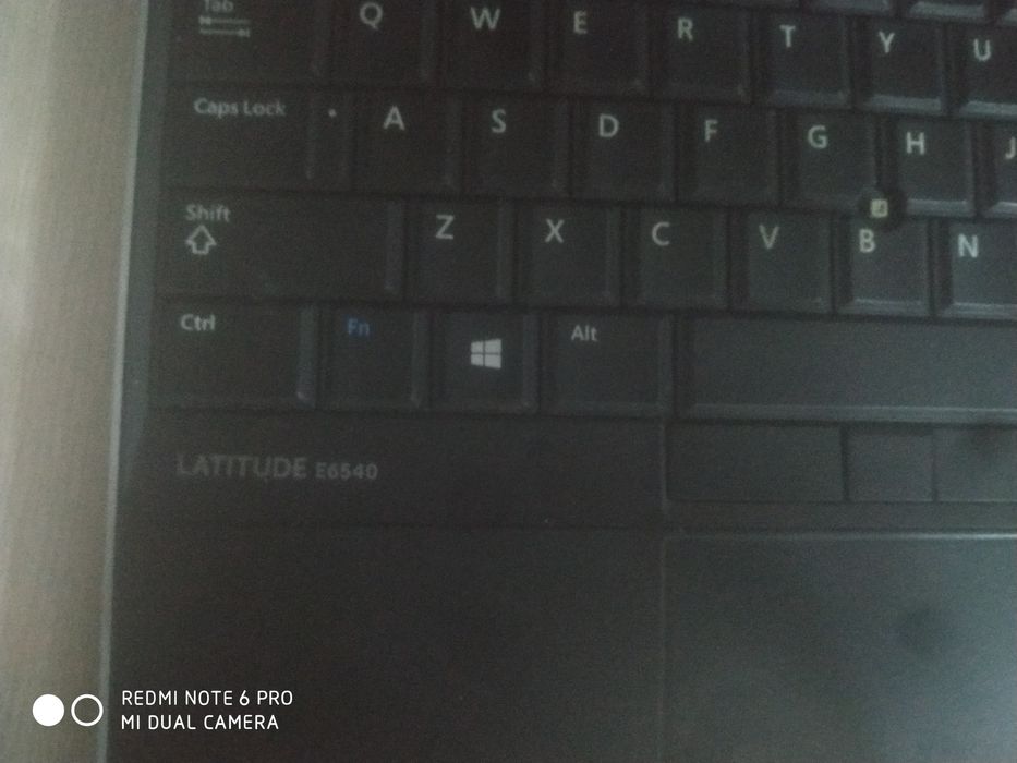 Ноутбук продам срочно рабочий