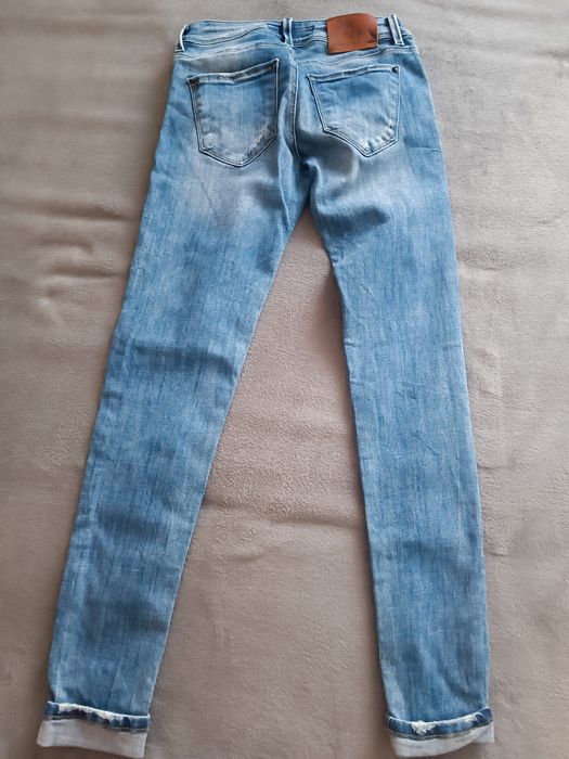 Дамски дънки s размер