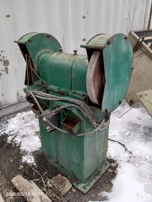 Точильный станок напольный промышленный (точильно-шлифовальный