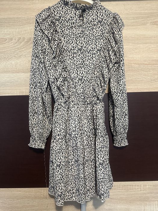 Есенна рокля Reserved