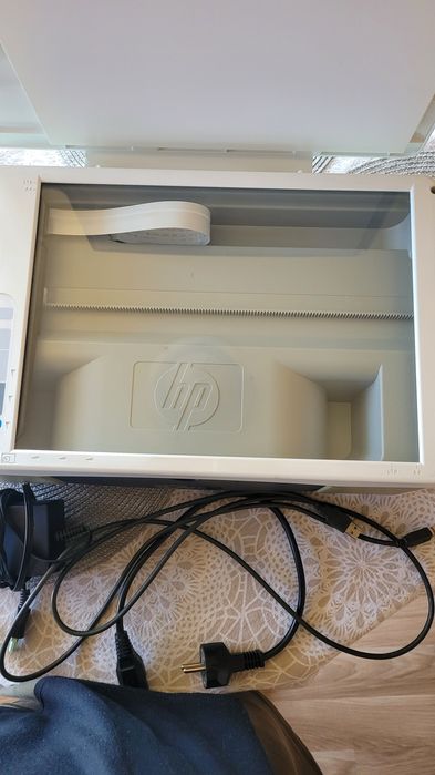 Компютър и принтер