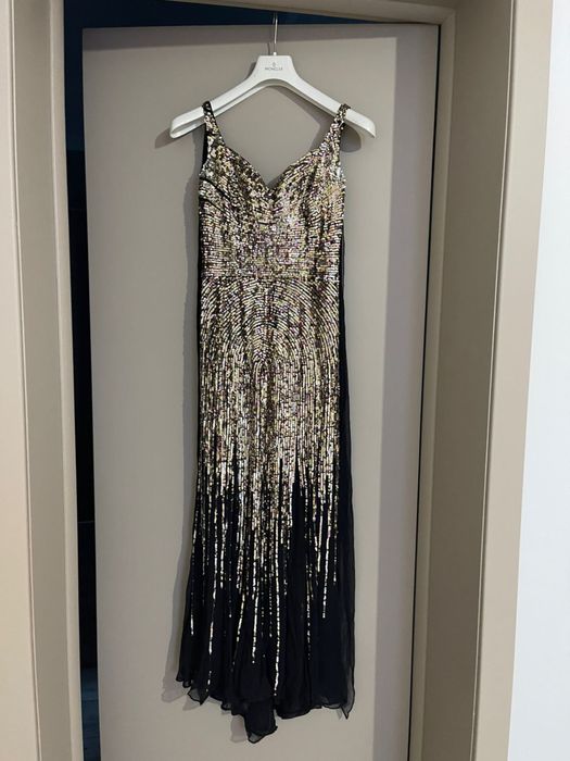 Вечерние платья