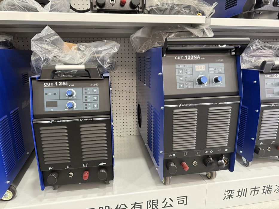 Сварочный аппарат “RILAND” CUT125i. 380v плазменная резка