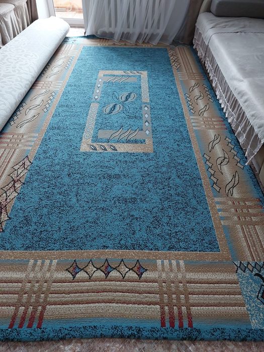 Продам  палас и ковровая дорожка траака