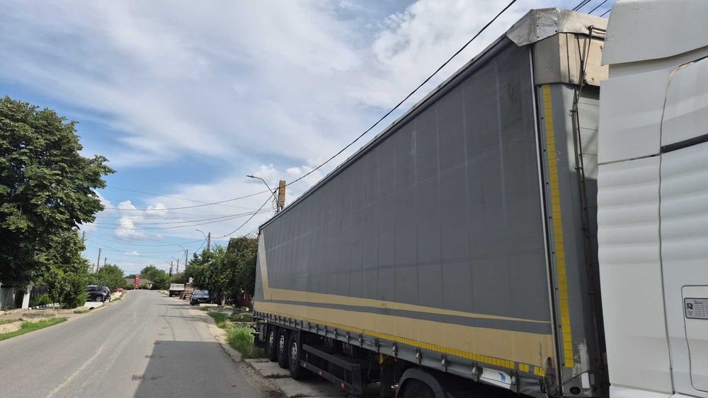 Remorca schmitz standard 2008 pret 4000€ cauciucuri aproape noii