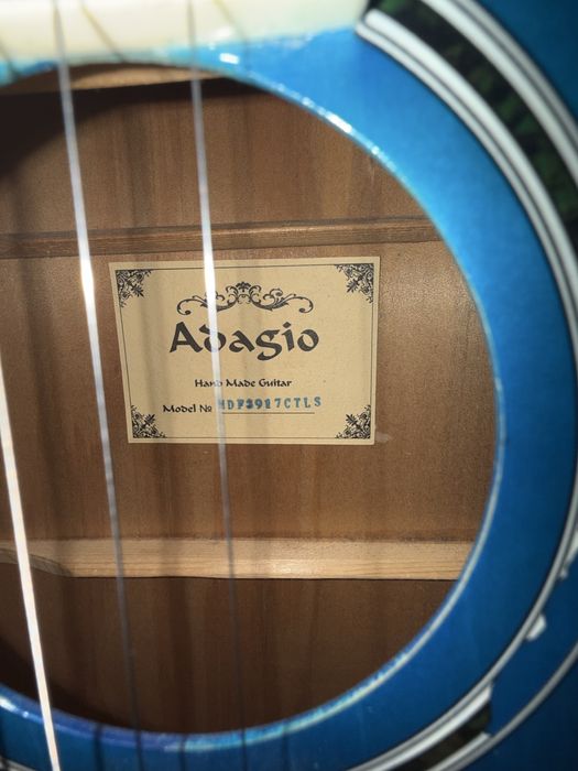 Гитара акустическая