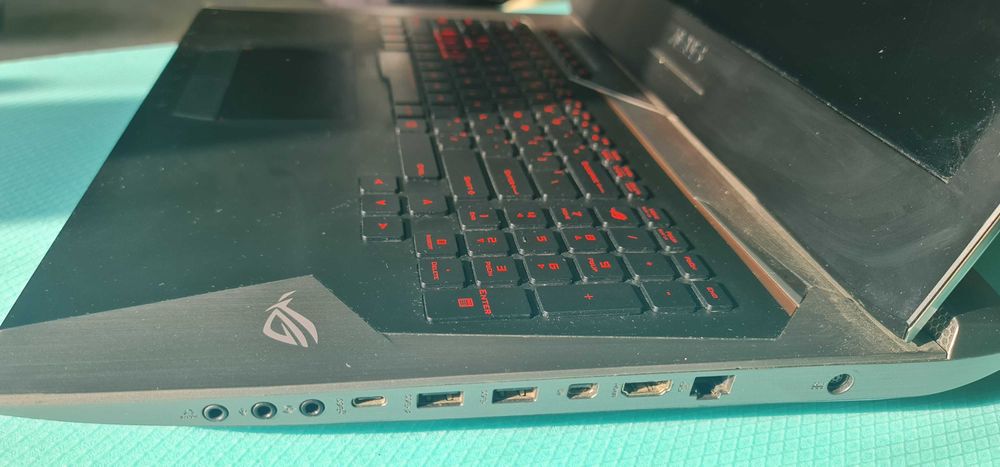 Asus rog g752v - g751j на части