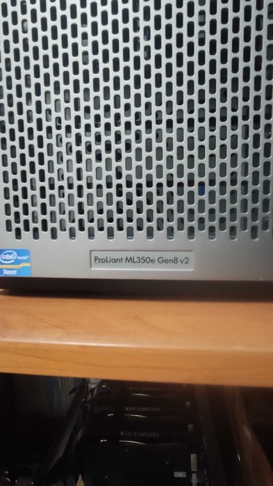Сервер HP ProLiant ML350e Gen8 v2