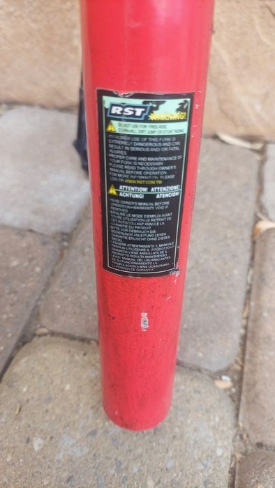Furca 27,5 RST pe aer cu lockaut